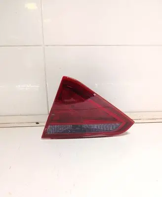 Tailgate rear/tail lights