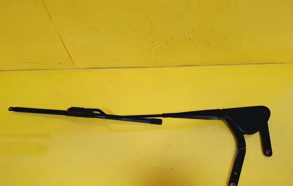 Mercedes-Benz C W203 Front wiper blade arm A2038201944