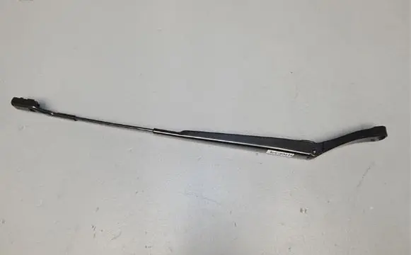 Front wiper blade arm