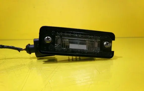 Volkswagen Golf V Number plate light 1J6943021B 3D0943021A