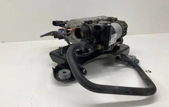 BMW i4 Air suspension compressor/pump 6894450 19412710 4154034400