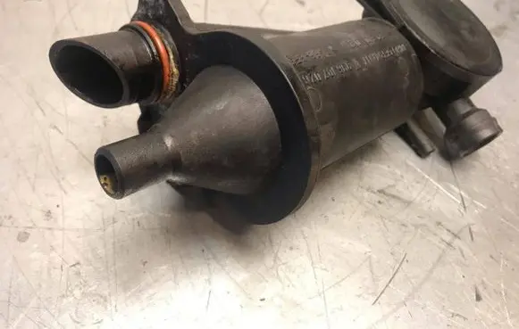 Porsche 996 Oil breather separator 99610702651 3931070911