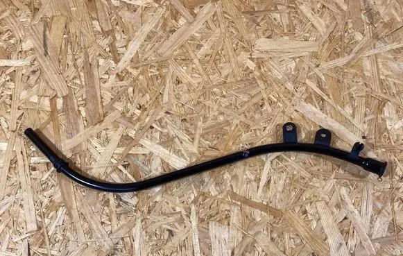 Porsche Macan (95B) Intercooler pipe mounting bracket pac115610