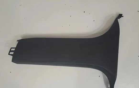 (B) pillar trim (bottom)