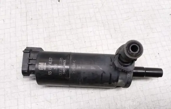 Opel Astra H Headlight washer pump 13157637