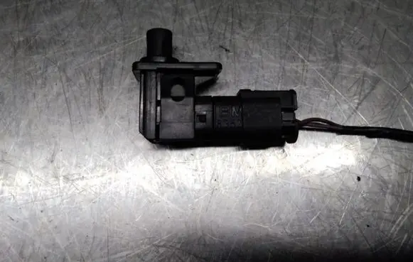 BMW 3 E46 Bonnet alarm switch sensor 8352229