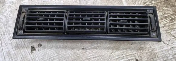 Volkswagen Transporter - Caravelle T4 Dash center air vent grill 701819703A 7D2819703A