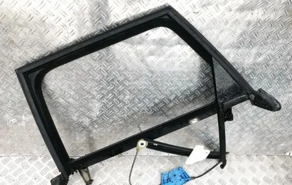 Audi A4 S4 B7 8E 8H Rear door window/glass frame 