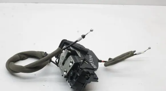 Nissan Note (E12) Rear door lock