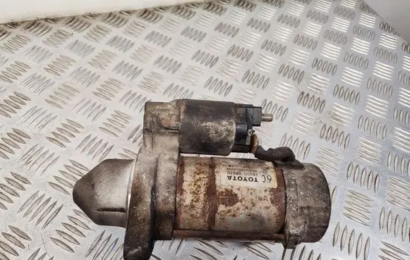 Toyota Avensis T270 Starter motor 281000R010