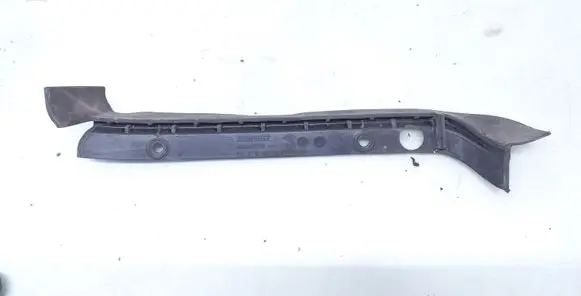 Renault Megane III Fender end trim 638219570R
