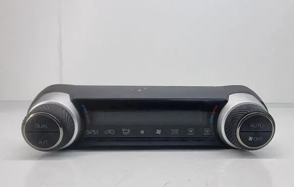 Toyota RAV 4 (XA50) Climate control unit 5590042600