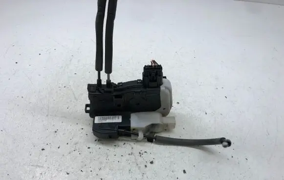 Hyundai ix35 Front door lock
