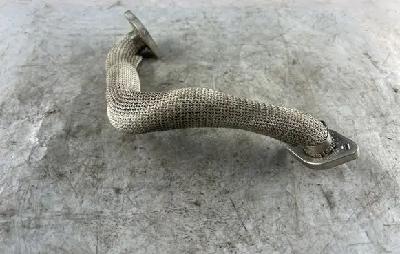 Audi A8 S8 D3 4E EGR valve line/pipe/hose 057131525 MP0057131525
