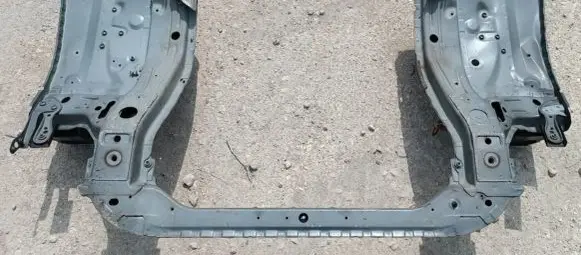 Land Rover Discovery 4 - LR4 Radiator support slam panel