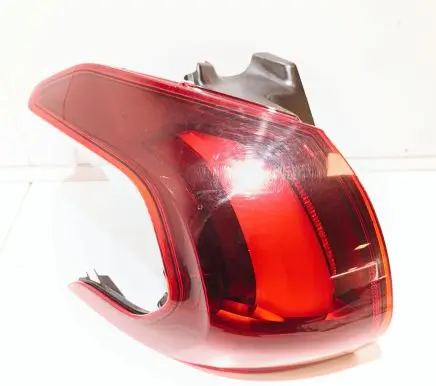 Peugeot 2008 I Rear/tail lights 002008420