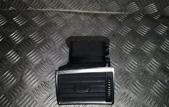 Audi A8 S8 D3 4E Dashboard side air vent grill/cover trim 4E0820901