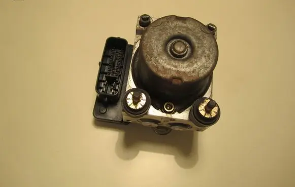 Mitsubishi Outlander ABS Pump MN102311