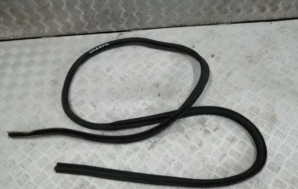 Dacia Logan II Trunk rubber seal (body) 