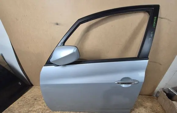 Hyundai ix20 Front door