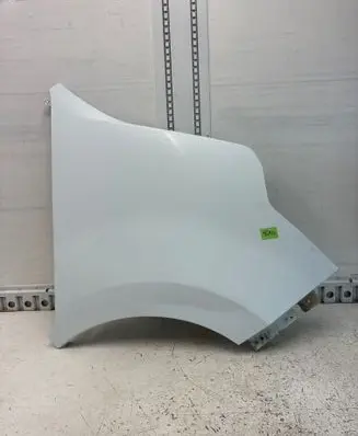 Nissan NV400 Fender