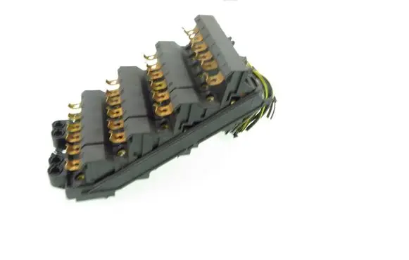 Mercedes-Benz E W124 Fuse box set 1245402050