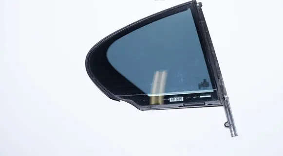 BMW 7 F01 F02 F03 F04 Rear vent window glass 7177656 4444258