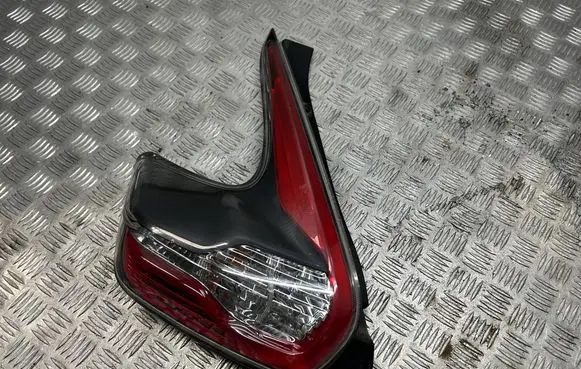 Nissan Juke I F15 Rear/tail lights 26555BV80A
