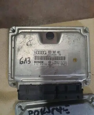 Audi A4 S4 B8 8K Engine control unit/module 8E0907401 1039S01052 0281010492