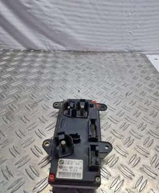 BMW 7 E65 E66 Power management control unit 6935431 8ES00827005 167834