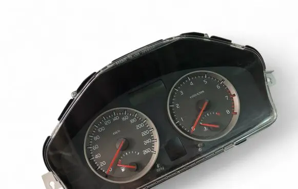 Volvo V50 Speedometer (instrument cluster) 30786343
