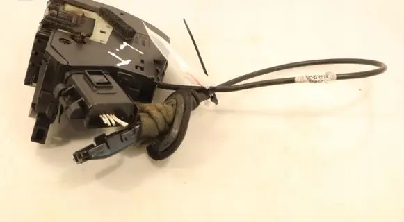 Renault Clio IV Rear door lock 825017868R