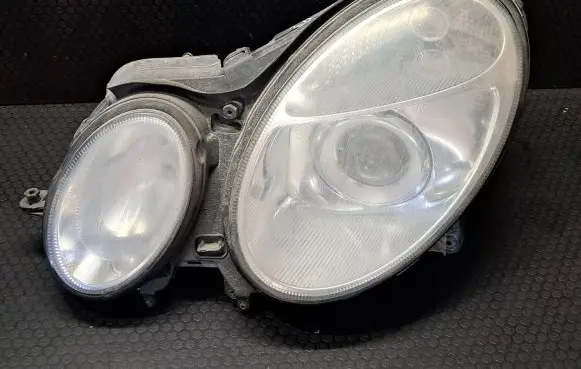Mercedes-Benz E W211 Headlight/headlamp 16156300