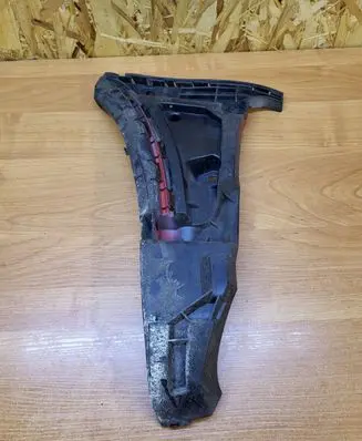 Volvo XC90 Front bumper mounting bracket 30698129
