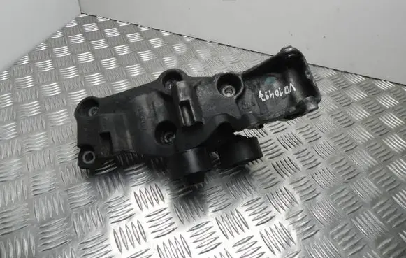 Opel Vivaro Engine mounting bracket 117109477R VD10497