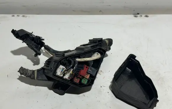 Toyota Yaris Fuse box set
