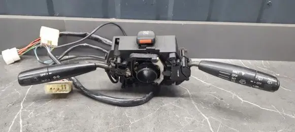 Subaru Impreza I Steering rack control module 
