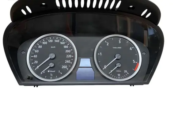 BMW 5 E60 E61 Speedometer (instrument cluster) 6983153 62116983153