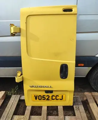 Opel Vivaro Back/rear loading door 