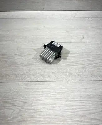 Heater blower motor/fan resistor
