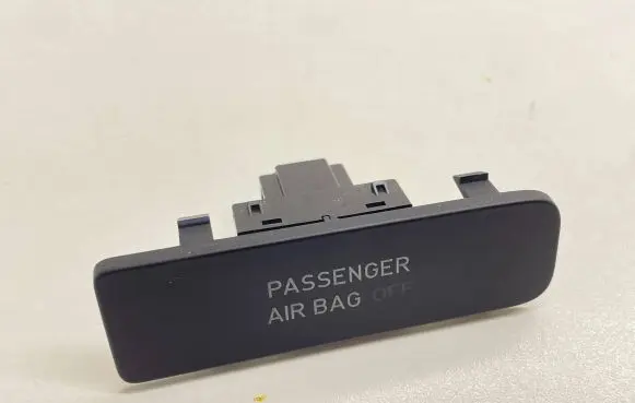Volkswagen Tiguan Passenger airbag on/off switch 5M0919234B