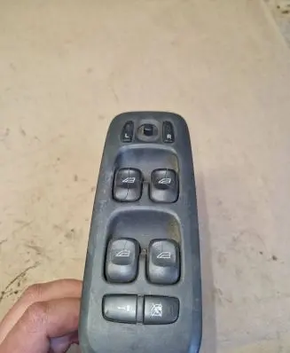 Volvo V70 Electric window control switch 30732816