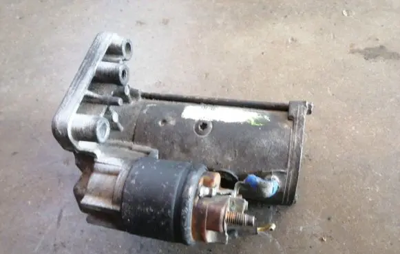 Peugeot 1007 Starter motor