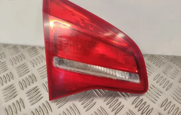 Opel Meriva B Tailgate rear/tail lights 21620101