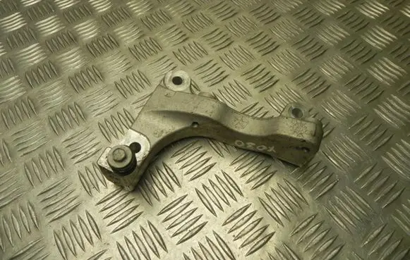 Jeep Cherokee Engine mounting bracket 52123537AA VD16617