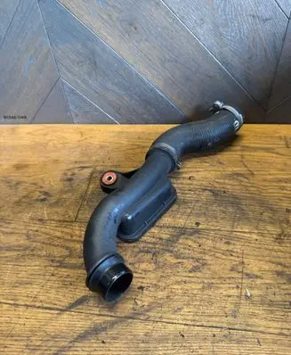 Intercooler hose/pipe