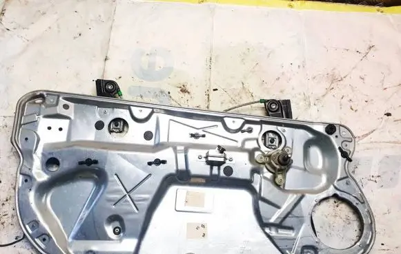 Volkswagen Polo Sliding door window regulator with motor 6q0837137