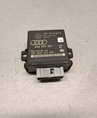 Audi A5 8T 8F Light module LCM 8K0907357 00010370 00837905AA