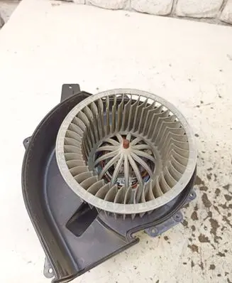 Volkswagen Polo V 6R Heater fan/blower 6R1819015 Y1551