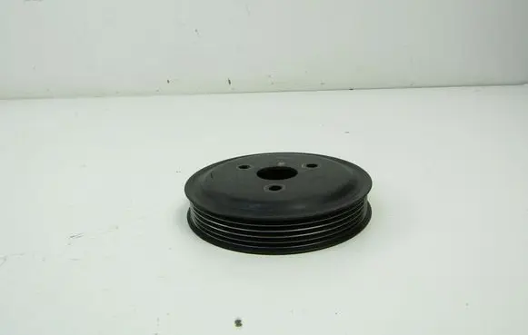 Opel Corsa D Crankshaft pulley 90531737